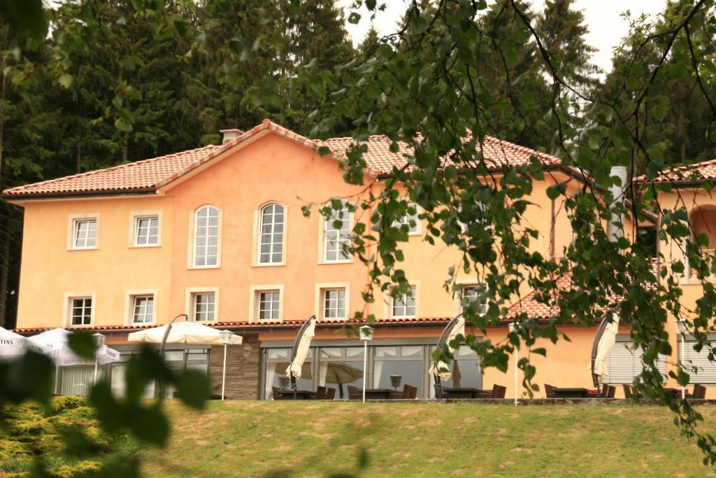 Waldhotel Marienheide Екстериор снимка