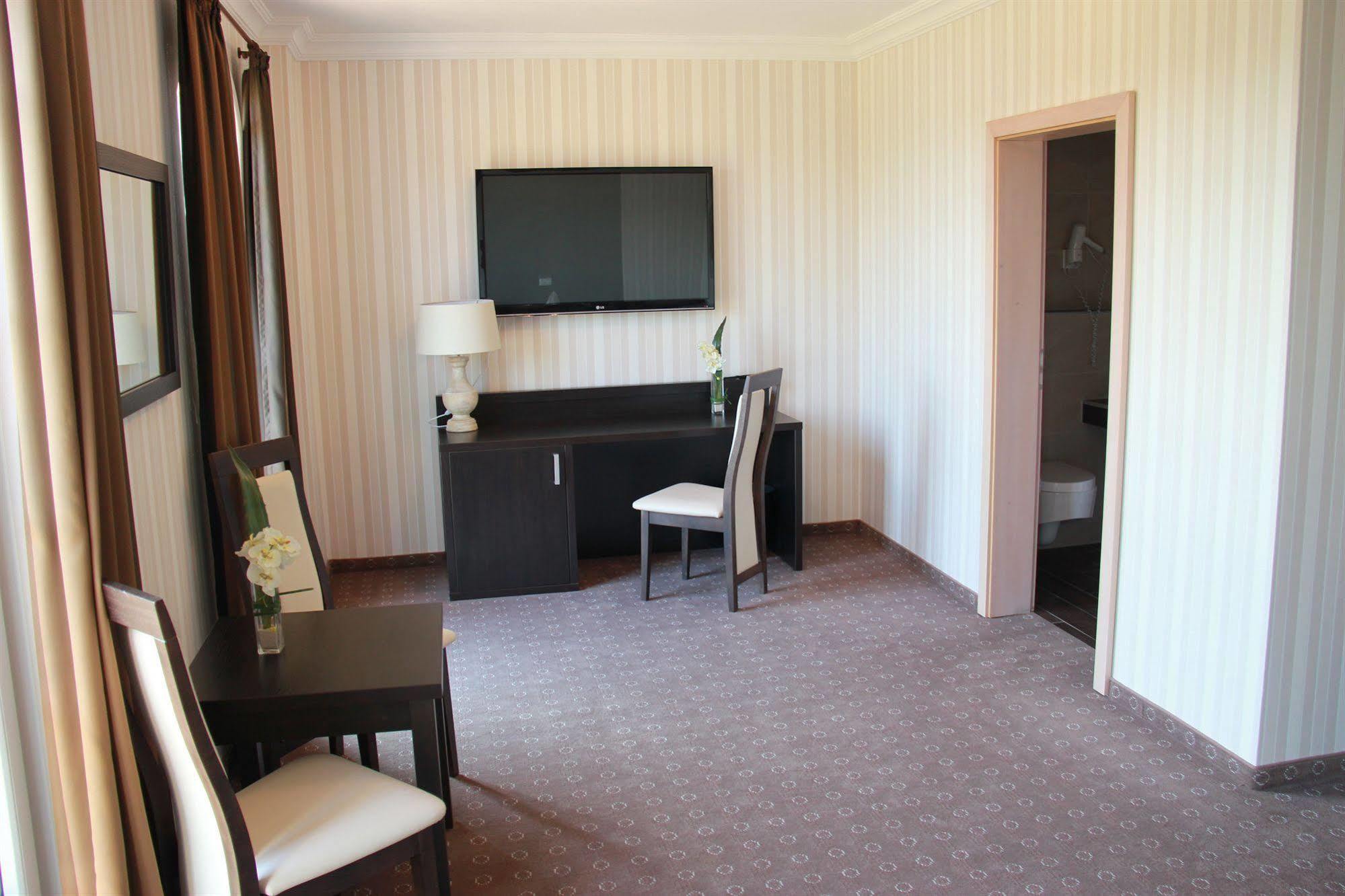 Waldhotel Marienheide Екстериор снимка