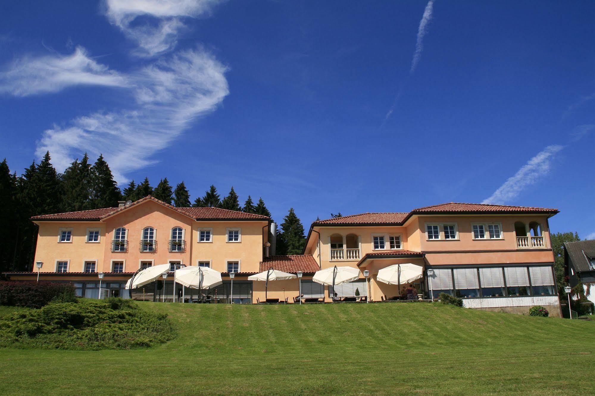 Waldhotel Marienheide Екстериор снимка